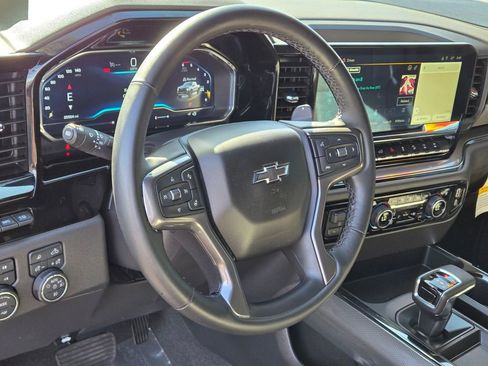Used 2024 Chevrolet Silverado 1500 ZR2 w/ Technology Package AWD/4WD image 18