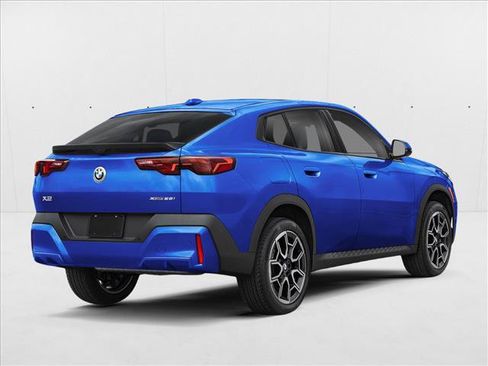 New 2026 BMW X2 xDrive28i w/ Technology Package AWD/4WD image 2