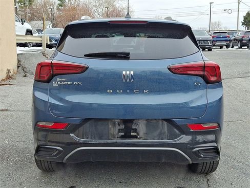 Used 2024 Buick Encore GX Sport Touring image 5