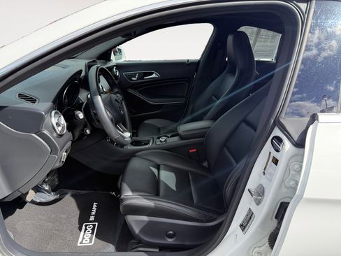 Used 2019 Mercedes-Benz CLA 250 image 10