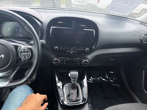 Used 2023 Kia Soul GT-Line w/ GT-Line Technology Package FWD image 19
