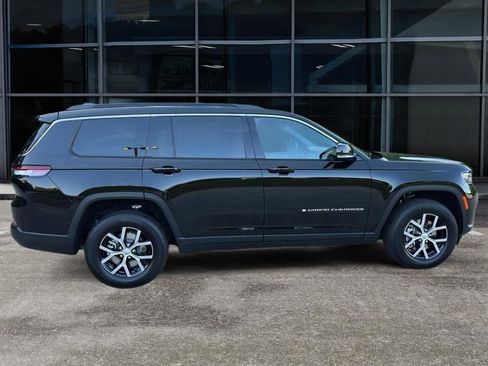 New 2025 Jeep Grand Cherokee L Limited w/ Luxury Tech Group II image 8