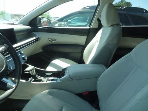 Used 2025 Hyundai Tucson SEL AWD/4WD image 9