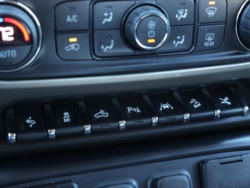 Used 2017 GMC Sierra 1500 Denali w/ Denali Ultimate Package image 27