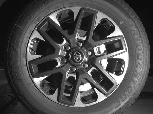 New 2026 Toyota Tundra Limited AWD/4WD image 9