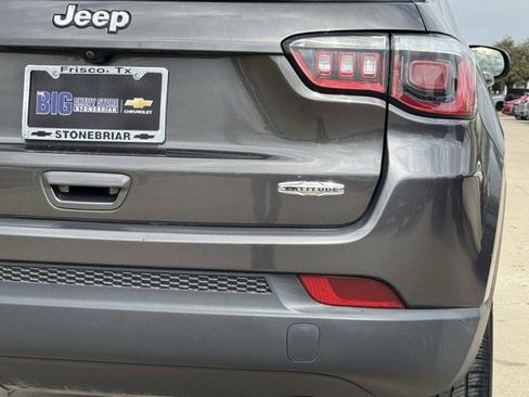 Used 2019 Jeep Compass Latitude w/ Popular Equipment Group image 7