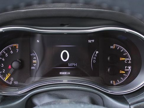 Used 2020 Jeep Grand Cherokee High Altitude image 21