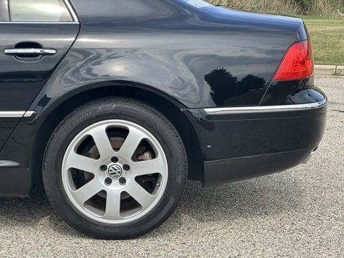 Used 2004 Volkswagen Phaeton V8 image 13