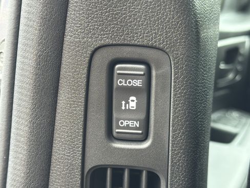 Used 2026 Honda Odyssey EX-L image 23