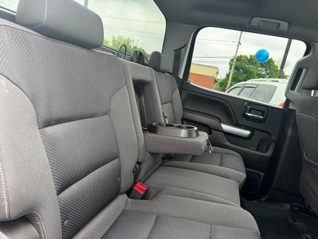 Used 2018 Chevrolet Silverado 2500 LT AWD/4WD image 17