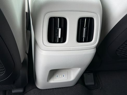 New 2026 Hyundai Tucson Limited image 7