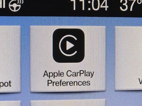 Used 2019 Ford Explorer XLT w/ Equipment Group 202A image 4