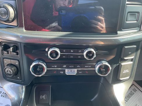 Used 2022 Ford F150 XLT w/ Equipment Group 302A High image 17