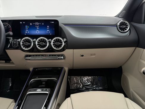 Used 2026 Mercedes-Benz GLA 250 image 27