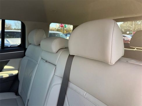 Used 2025 Hyundai Santa Fe SEL image 29