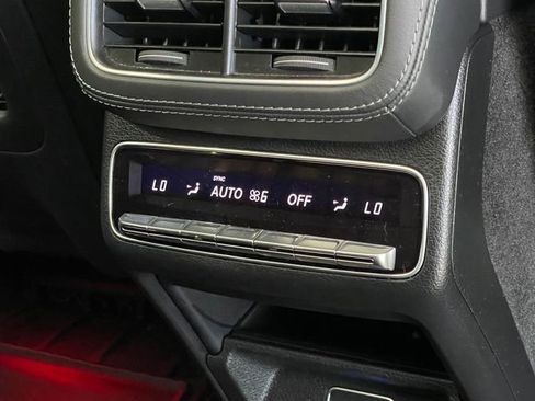 Used 2024 Mercedes-Benz GLE 450 4MATIC image 29