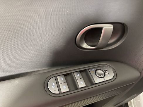 New 2026 Hyundai Ioniq 5 SE image 18