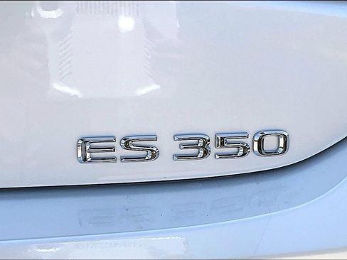 Used 2024 Lexus ES 350 Ultra Luxury w/ Accessory Package (Z2) FWD image 43