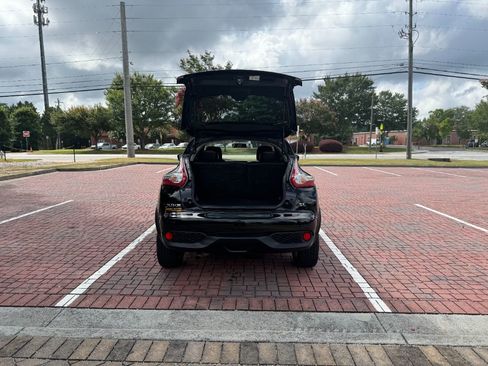 Used 2015 Nissan Juke SL image 26