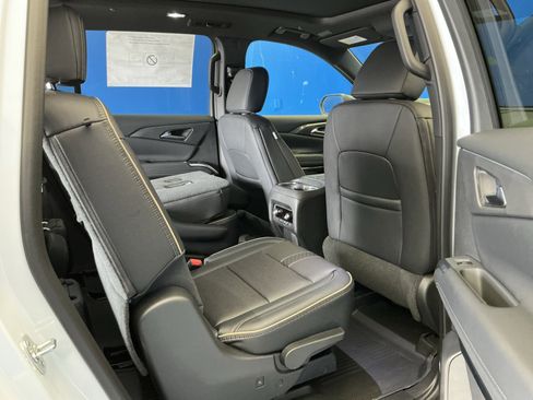 New 2026 Chevrolet Traverse High Country w/ LPO, Floor Liner Package AWD/4WD image 27