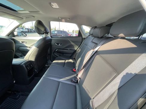 Used 2024 Hyundai Kona Limited FWD image 25
