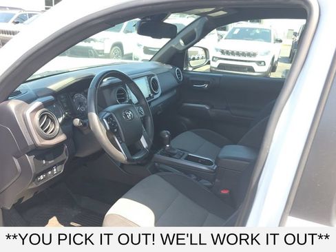 Used 2023 Toyota Tacoma TRD Sport AWD/4WD image 23