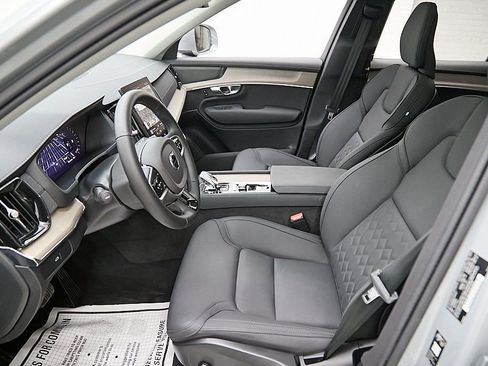 New 2026 Volvo XC90 B6 Plus w/ Protection Package Premier image 18