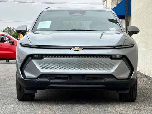 New 2026 Chevrolet Equinox EV LT FWD image 9