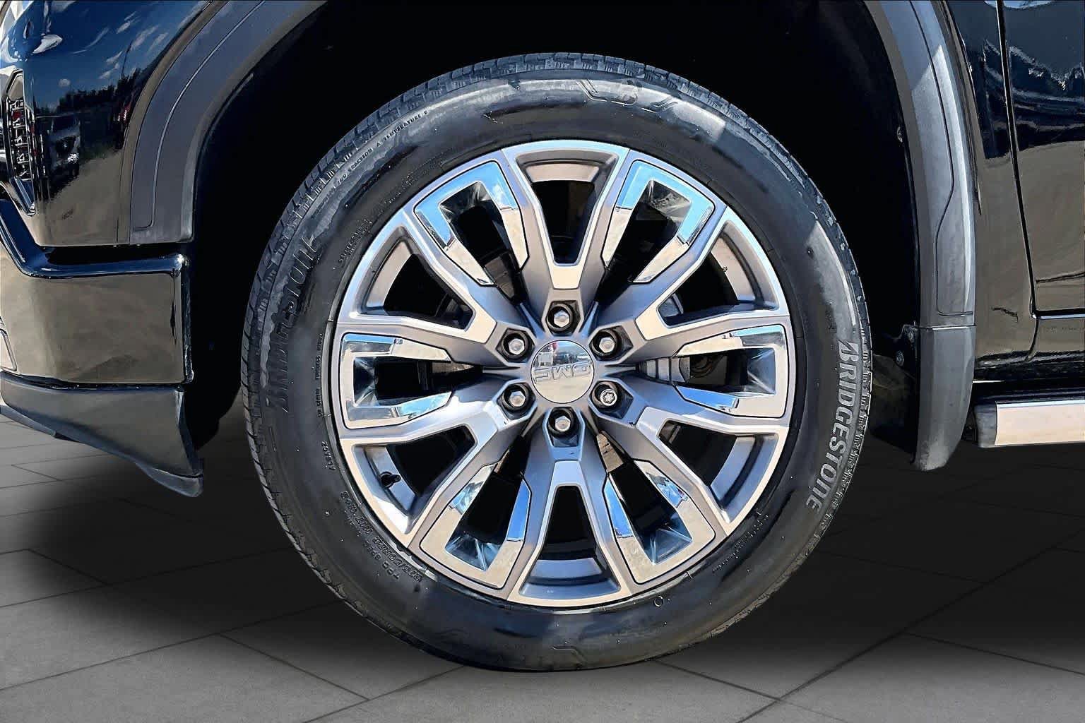 Used 2022 GMC Sierra 1500 Denali w/ Denali Reserve Package RWD image 11