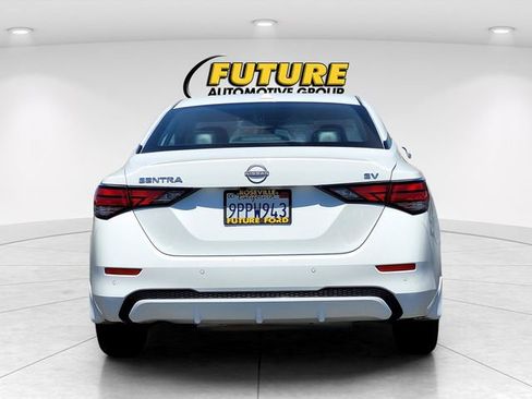 Used 2024 Nissan Sentra SV FWD image 5