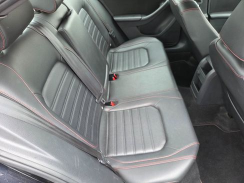 Used 2017 Volkswagen Jetta GLI FWD image 13