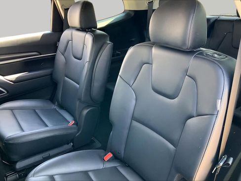 Certified 2025 Kia Telluride S FWD image 19