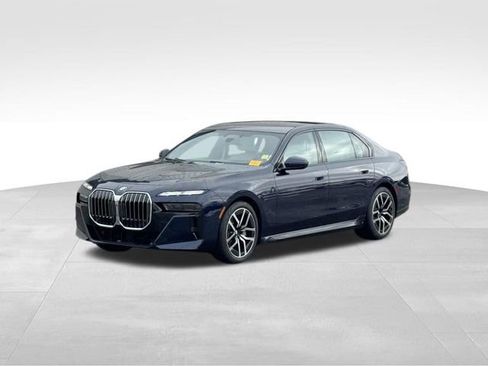 Certified 2023 BMW 760i xDrive 760i xDrive image 1