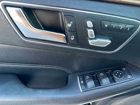Used 2014 Mercedes-Benz E 350 Sedan image 21