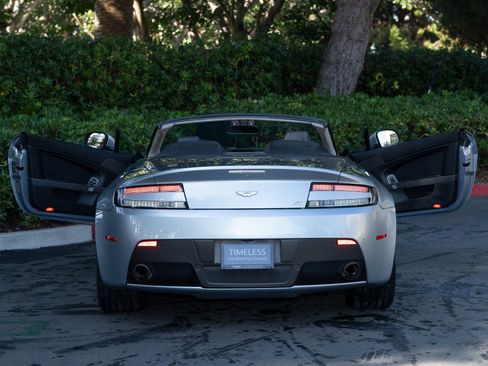Used 2015 Aston Martin V8 Vantage GT image 8