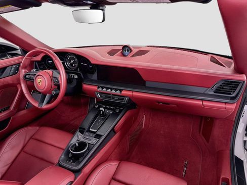 Certified 2023 Porsche 911 Cabriolet image 29