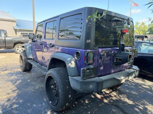 Used 2017 Jeep Wrangler Unlimited Sport w/ Quick Order Package 24S AWD/4WD image 3