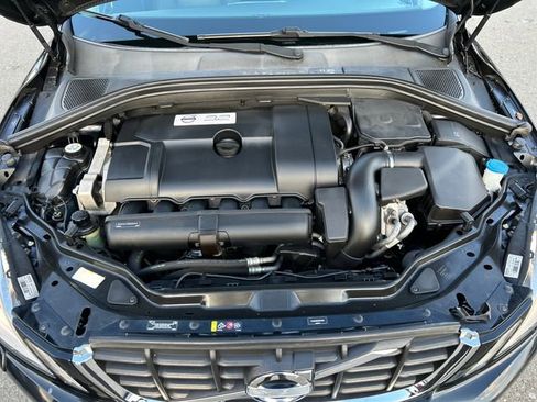 Used 2013 Volvo XC60 3.2 w/ Climate Pkg image 27