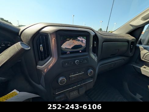 Used 2023 Chevrolet Silverado 2500 Custom w/ Custom Convenience Package AWD/4WD image 16