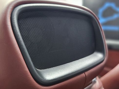 Used 2009 Mercedes-Benz SL 550 image 6