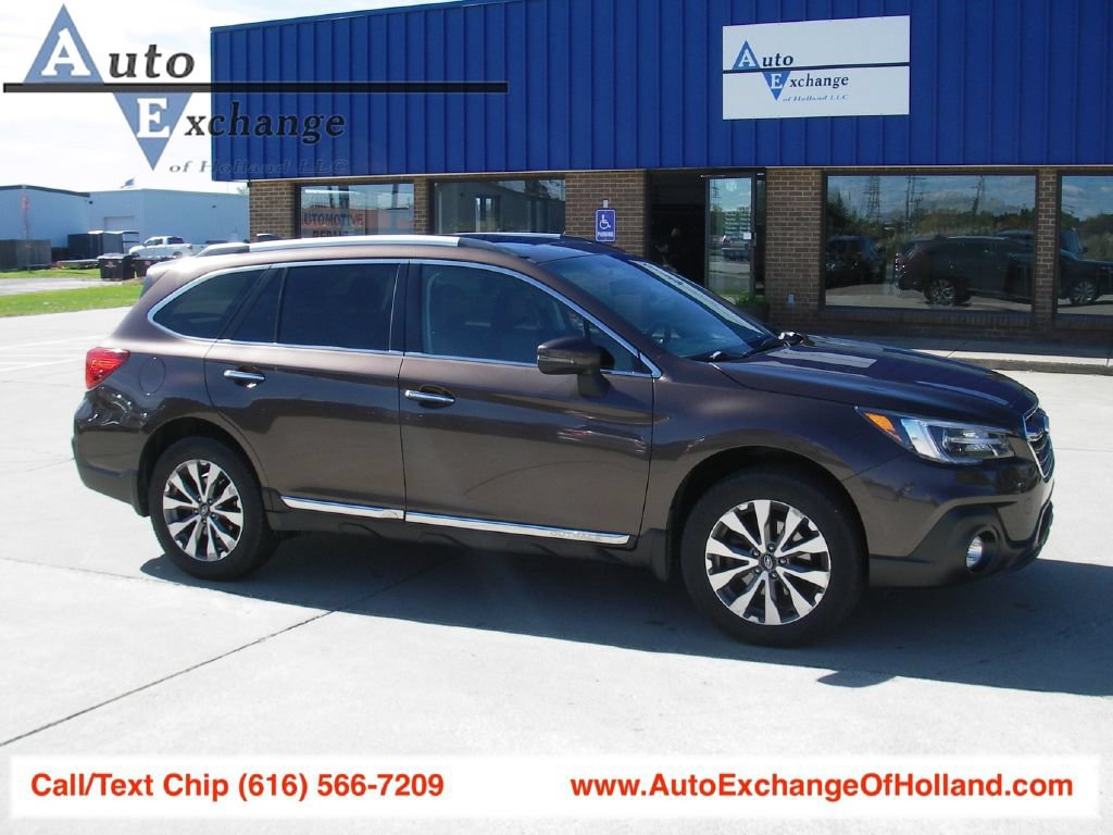 Used 2019 Subaru Outback 2.5i Touring AWD/4WD image 1