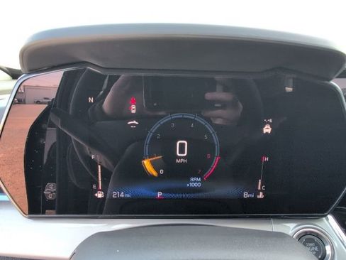 New 2026 Chevrolet Trax LT w/ Sunroof Package FWD image 25