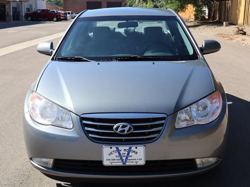 Used 2010 Hyundai Elantra SE FWD image 12