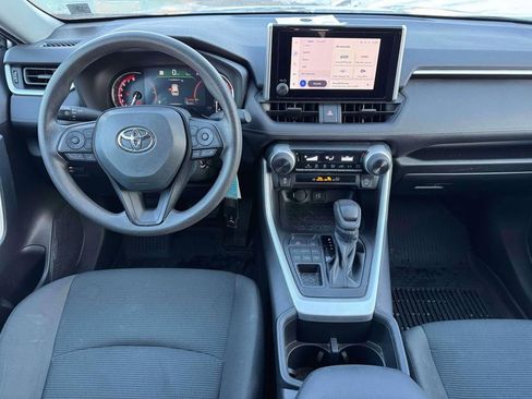 Used 2023 Toyota RAV4 LE image 17