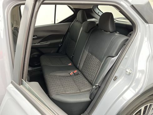 Used 2023 Nissan Kicks SV image 9