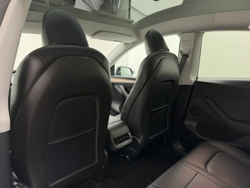 Used 2024 Tesla Model Y 2WD image 13