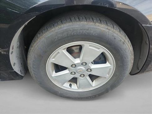 Used 2011 Chevrolet Impala LT FWD image 13
