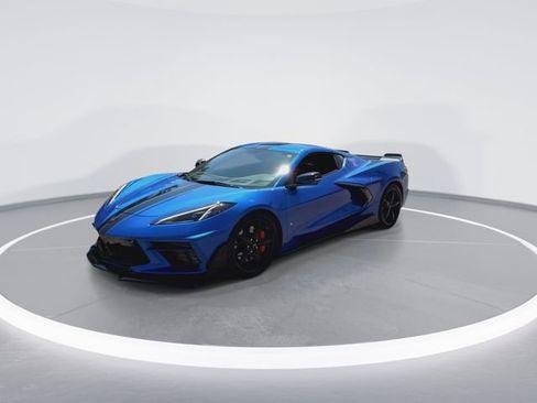 Used 2021 Chevrolet Corvette Stingray Premium Cpe w/ Z51 Performance Package RWD image 5