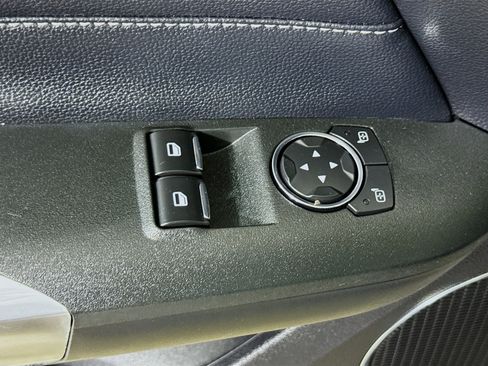 Used 2018 Ford Mustang Premium image 24