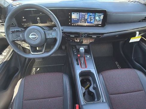 New 2026 Nissan Kicks SR w/ Cold Weather Package image 26